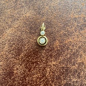 14k gold pendant